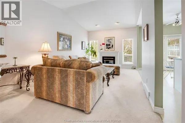 15 HOME PLACE, Chatham, ON N7L5P4