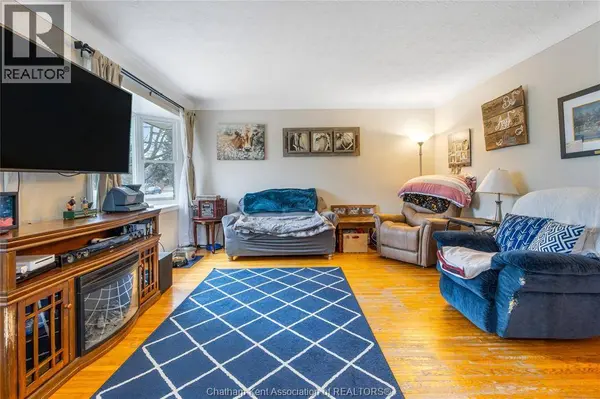 107 SUSSEX STREET, Chatham, ON N7L1M3