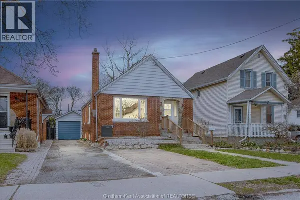 33 WILSON AVENUE, Chatham, ON N7L1K8