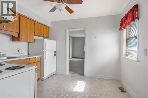 34 CHATHAM STREET South, Blenheim, ON N0P1A0