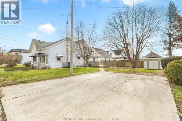 34 CHATHAM STREET South, Blenheim, ON N0P1A0