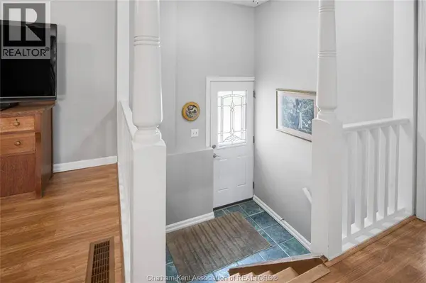 848 GRAND AVENUE East, Chatham, ON N7M0P8