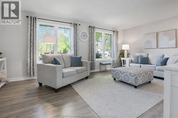 106 UNIVERSITY DRIVE, Chatham, ON N7L4V5