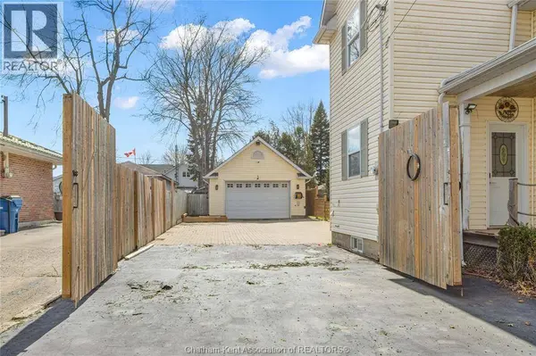 32 HALL STREET North, Blenheim, ON N0P1A0