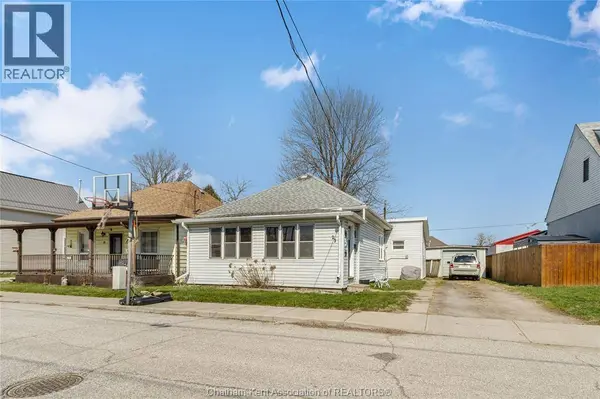23 DEGGE STREET, Chatham, ON N7M4X3