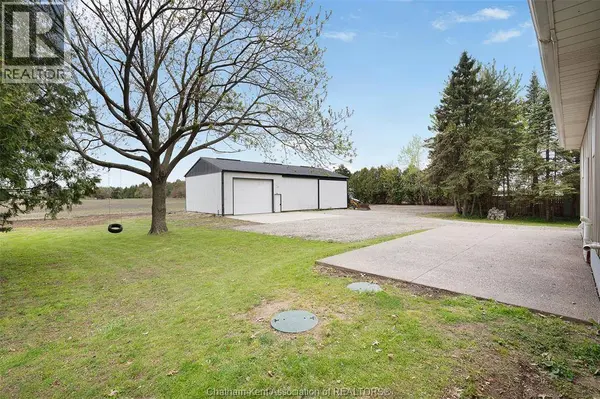 864 MCNAUGHTON AVENUE East, Chatham, ON N7L0E4