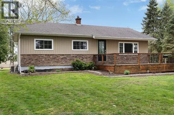 864 MCNAUGHTON AVENUE East, Chatham, ON N7L0E4