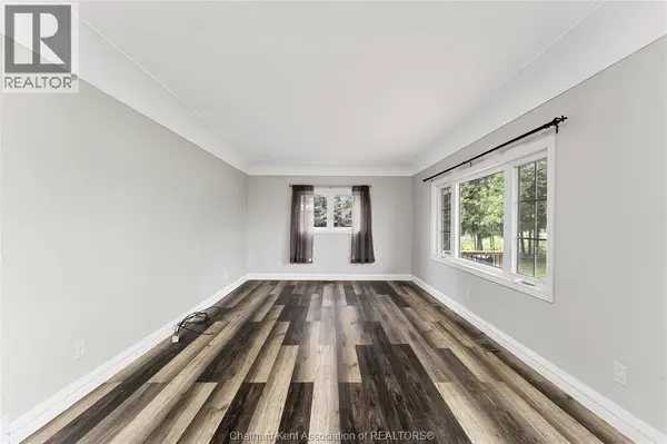 864 MCNAUGHTON AVENUE East, Chatham, ON N7L0E4