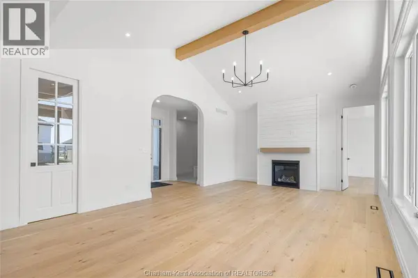 30 ROSEWOOD CRESCENT, Chatham, ON N7M0V4