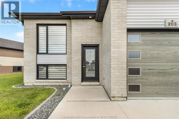 203 MOONSTONE CRESCENT, Chatham, ON N7M0S1