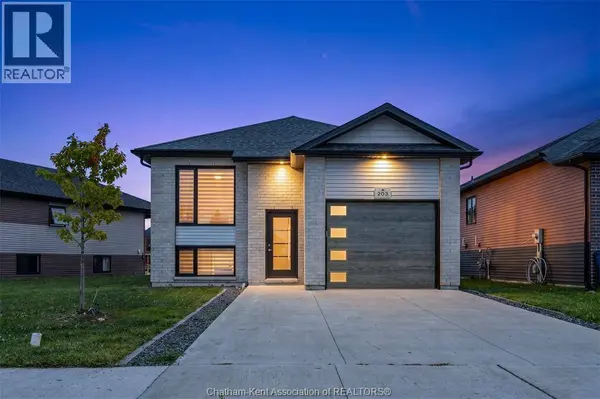 203 MOONSTONE CRESCENT, Chatham, ON N7M0S1
