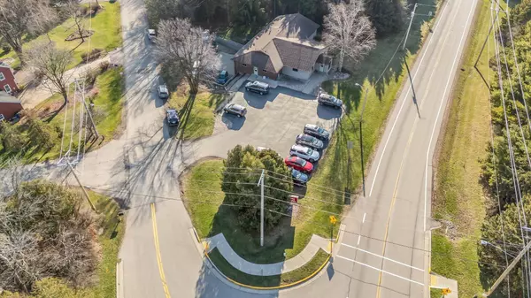 645 HAWTHORNE DR, Omro, WI 54963