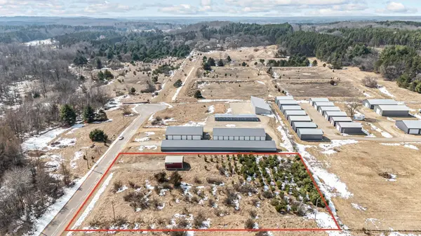 E2030 POLLY RD, Waupaca, WI 54981