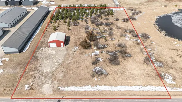 E2030 POLLY RD, Waupaca, WI 54981