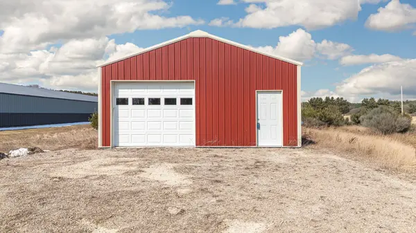 E2030 POLLY RD, Waupaca, WI 54981