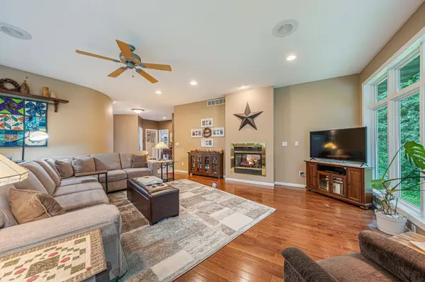 8405 RIDGEVIEW CT, Larsen, WI 54947