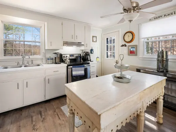 383 Johnson Spooner RD, Castleton, VT 05735