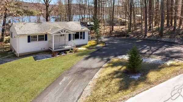 383 Johnson Spooner RD, Castleton, VT 05735