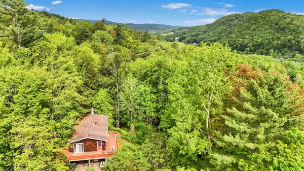 1427 Woodstock AVE, Hartford, VT 05001
