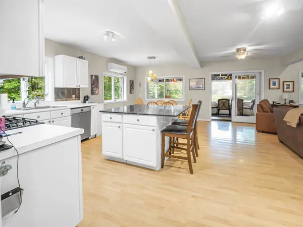 885 Cedar Mountain RD, Castleton, VT 05743