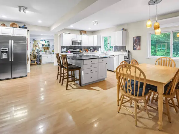 885 Cedar Mountain RD, Castleton, VT 05743