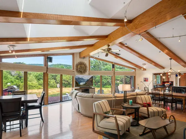554 Frisbie Hill RD, Castleton, VT 05735
