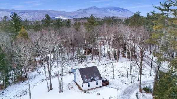 2023 North RD, Sunderland, VT 05250