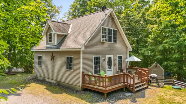 63 Bent RD, Hubbardton, VT 05743