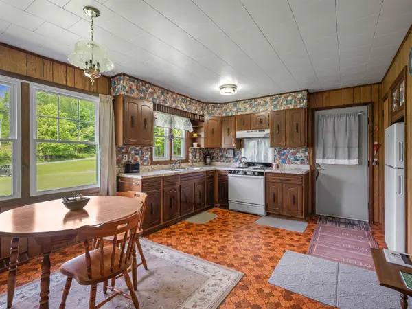 174 Biddie Knob RD, Hubbardton, VT 05735