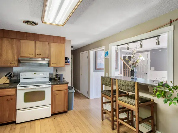 56 Prior DR, Rutland Town, VT 05701