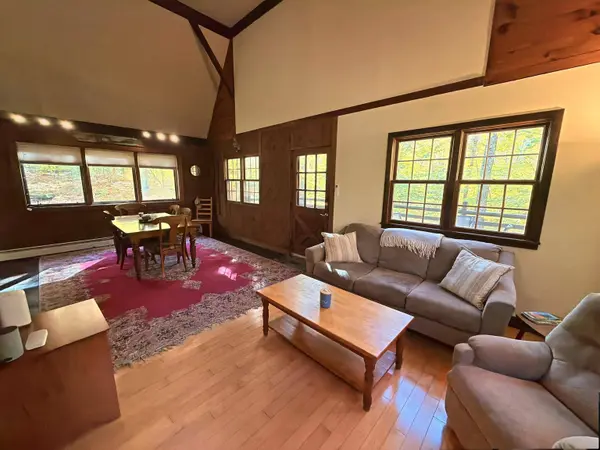 123 Powerhouse RD, Chittenden, VT 05737