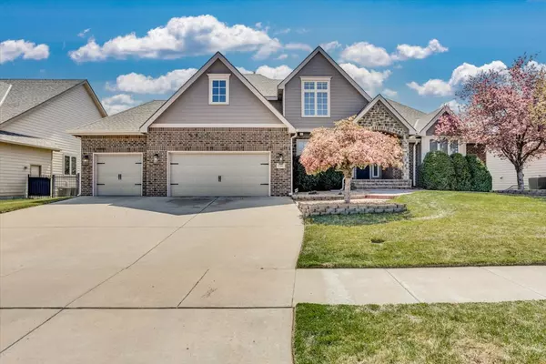 13401 E Mainsgate St, Wichita, KS 67228-8025