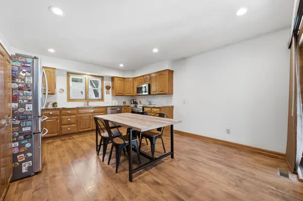 1300 E Cresthill Rd, Derby, KS 67037-2169