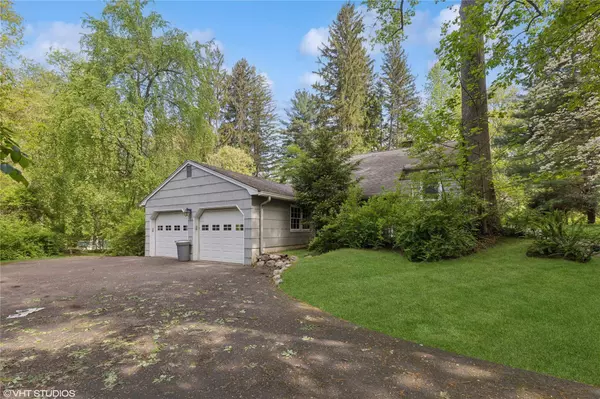 33 Mile RD, Montebello, NY 10901