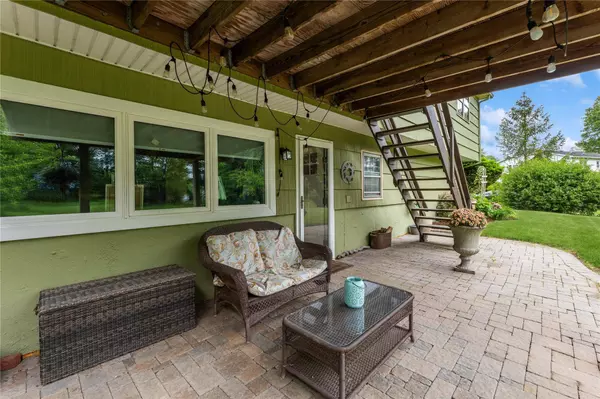 15 Theodore Roosevelt DR, Blauvelt, NY 10913