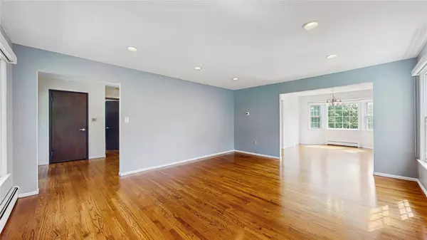 10 Sunset HTS, Monroe, NY 10950