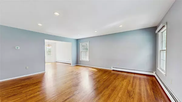 10 Sunset HTS, Monroe, NY 10950