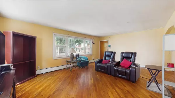 987 E 42nd ST, Brooklyn, NY 11210