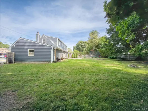 12 Channingville RD, Wappingers Falls, NY 12590