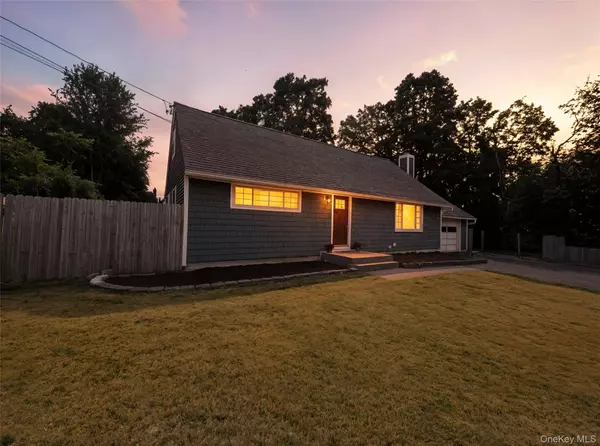 12 Channingville RD, Wappingers Falls, NY 12590