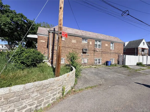 3140 Waterbury AVE, Bronx, NY 10465