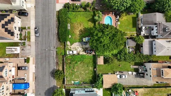 829 Dean AVE, Bronx, NY 10465