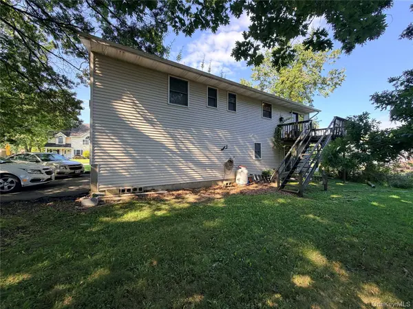 72 Lake Region BLVD, Monroe, NY 10950