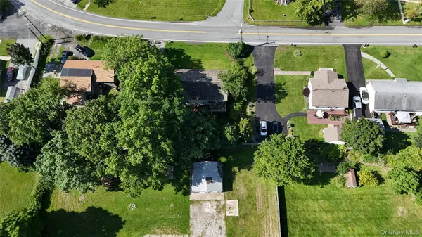 72 Lake Region BLVD, Monroe, NY 10950