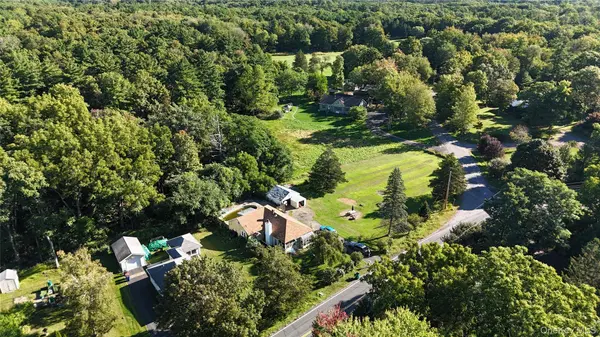 146 W Saugerties RD, Saugerties, NY 12477