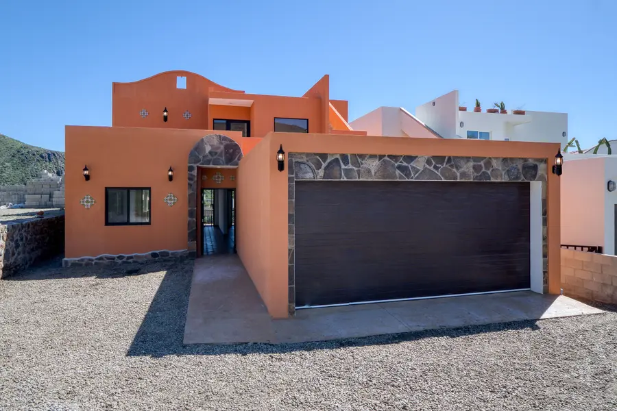 La Mision #301, Ensenada, Baja 22765