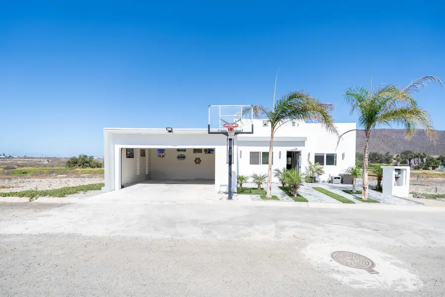 Puerto Salina #14, Ensenada, Baja 22765