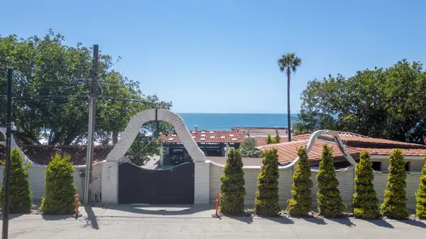 La Mision #39-40, Ensenada, Baja 22765