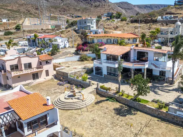 La Mision #252 - 256, Ensenada, Baja 22765