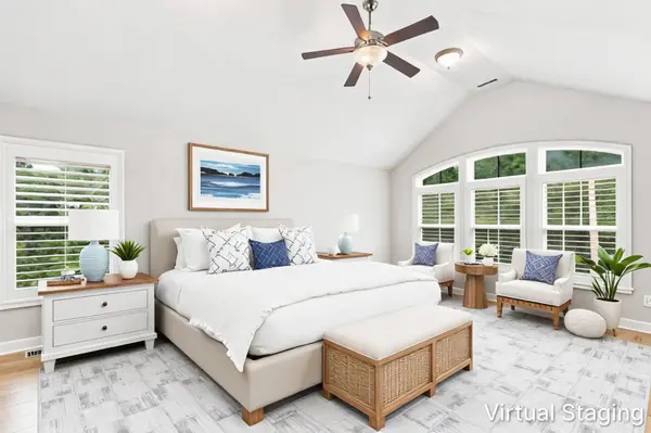How Do I Sell a Home While I'm Still Living in It?